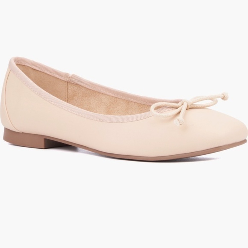 Elegant Cream Ballet Flats